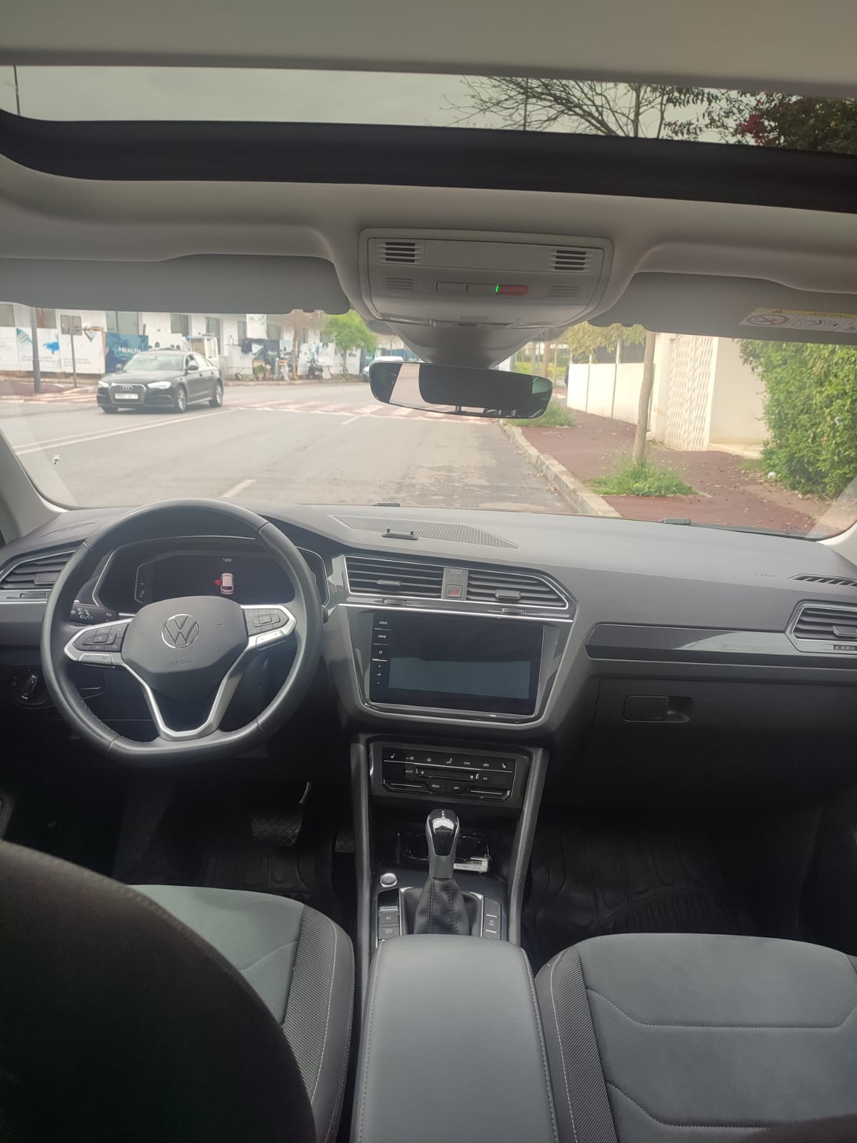 Lazrak auto Volkswagen tiguan 2021 